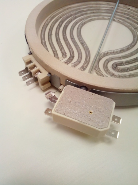 Конфорка для плиты Whirlpoll C00139053